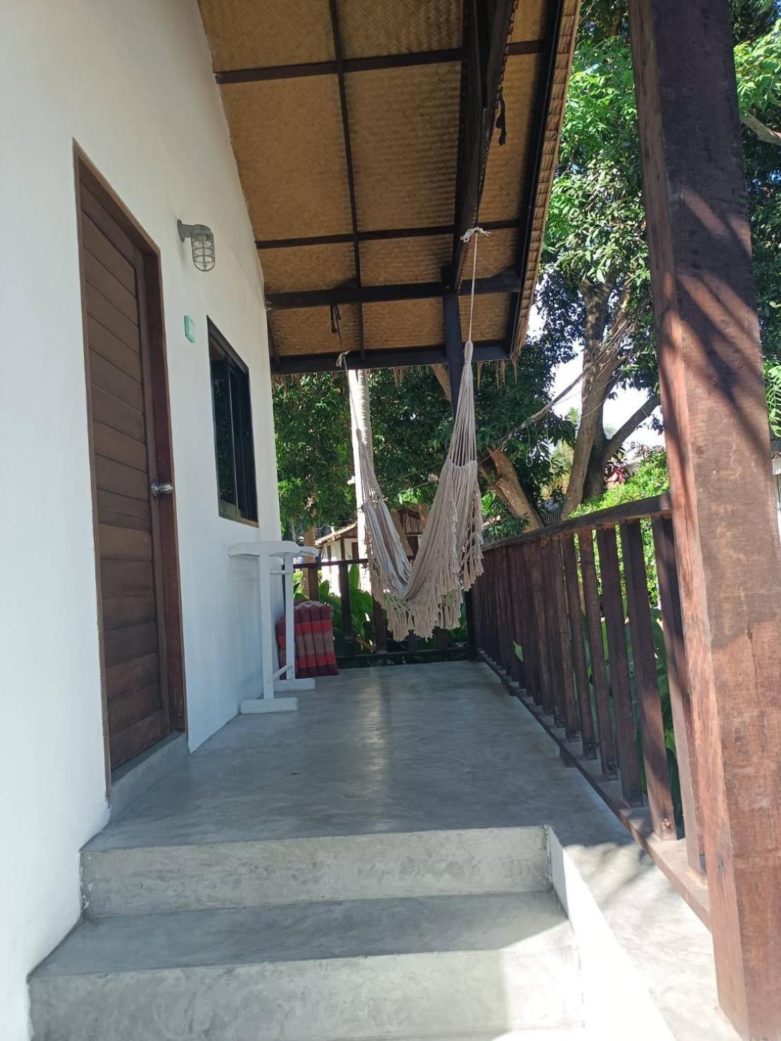 Sarana Bungalows (Adults Only) Baan Tai Oda fotoğraf